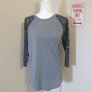 LULAROE 3/4 SLEEVE TOP- SZ S